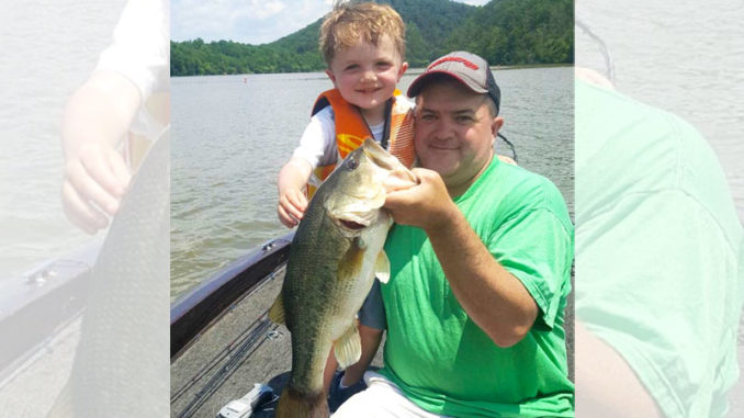 Shane Floyd showed young son Austin the potential of Tuckertown Lake bass.