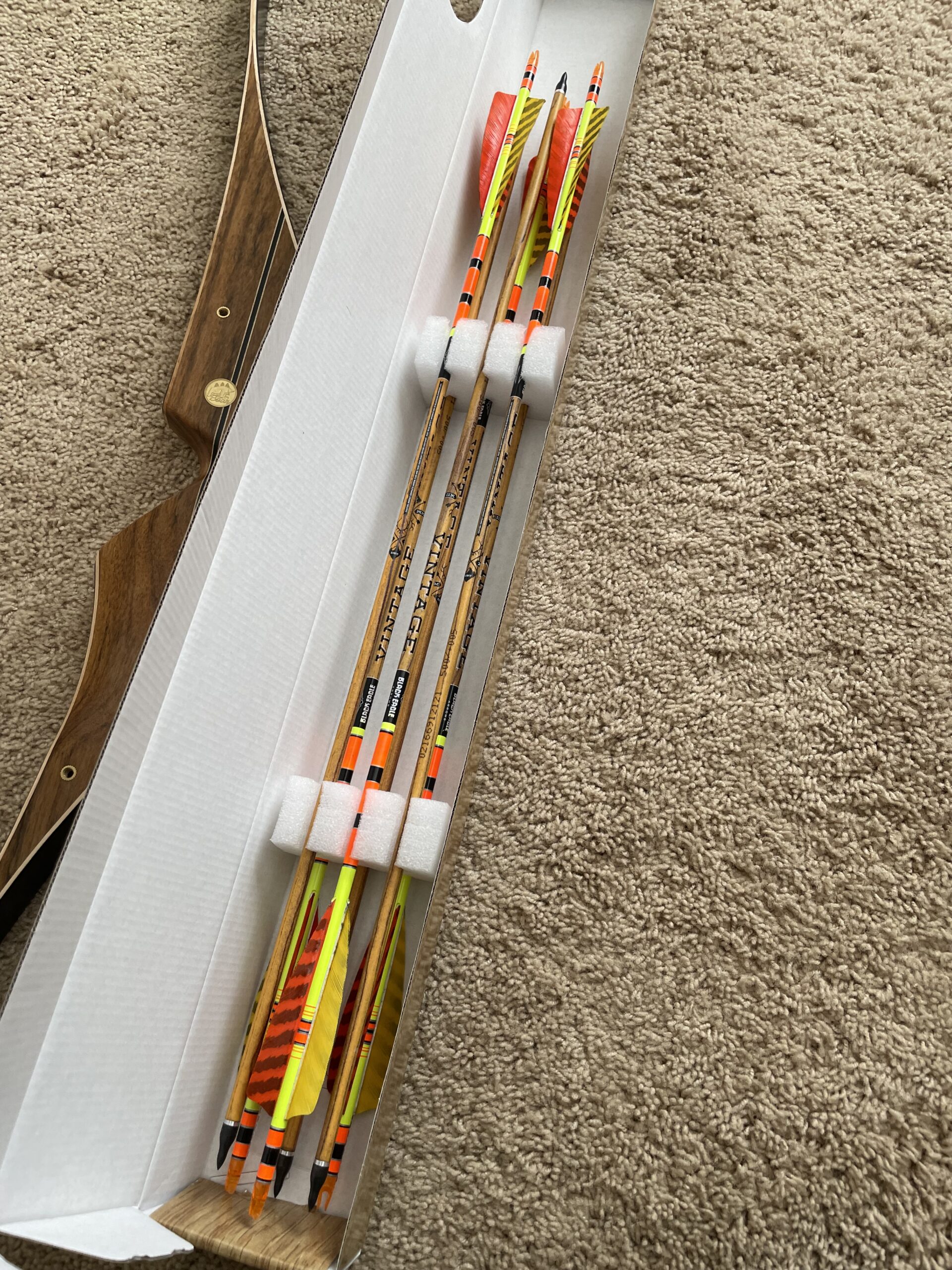 Bear Super Kodiak Recurve Bow – Mint Condition